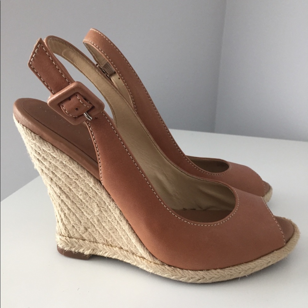 NWT Ivanka Tromp Sandal